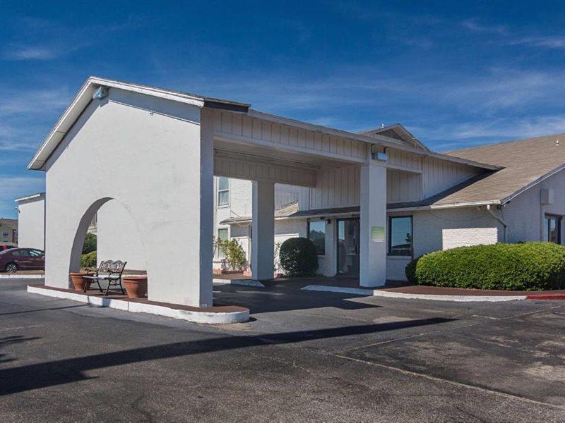 Studio Inn Extended Stay Oklahoma City Airport By Oyo מראה חיצוני תמונה