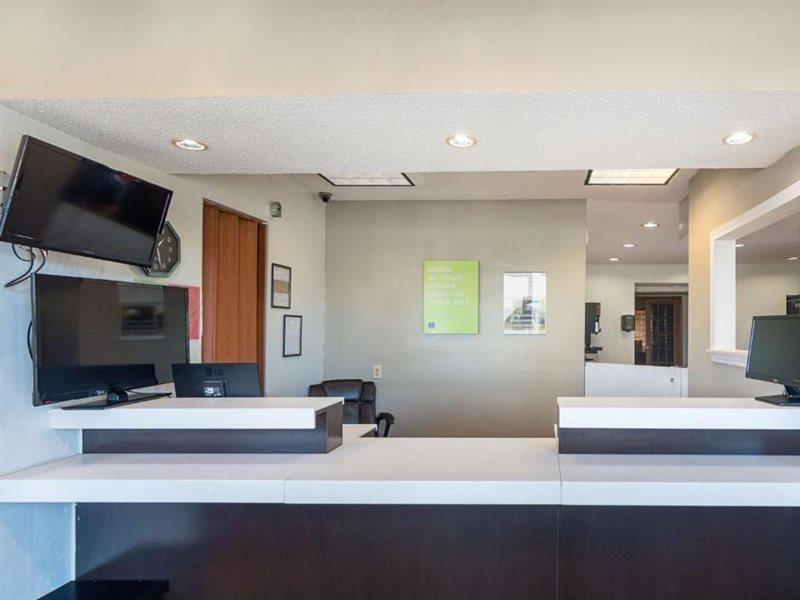 Studio Inn Extended Stay Oklahoma City Airport By Oyo מראה חיצוני תמונה
