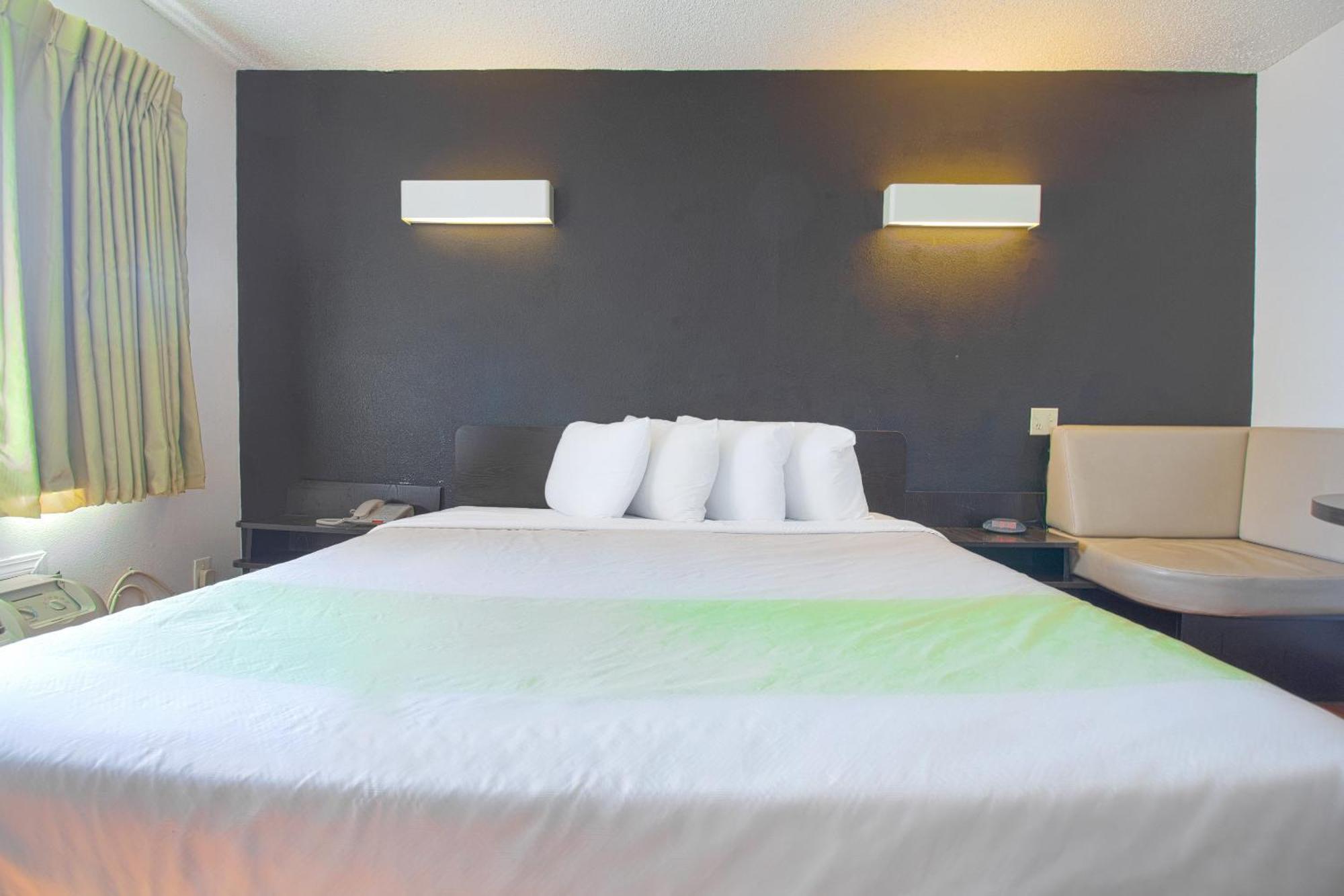 Studio Inn Extended Stay Oklahoma City Airport By Oyo מראה חיצוני תמונה