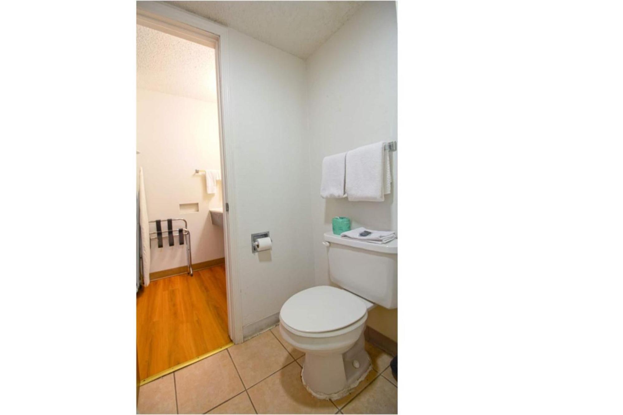 Studio Inn Extended Stay Oklahoma City Airport By Oyo מראה חיצוני תמונה