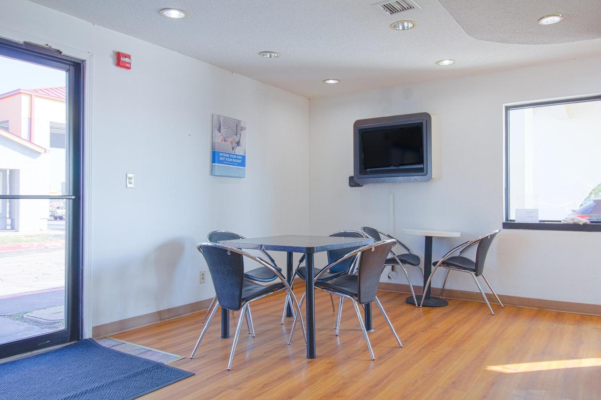 Studio Inn Extended Stay Oklahoma City Airport By Oyo מראה חיצוני תמונה