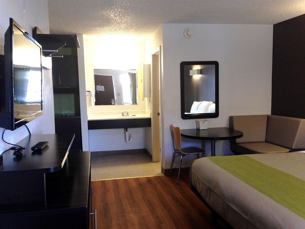 Studio Inn Extended Stay Oklahoma City Airport By Oyo מראה חיצוני תמונה