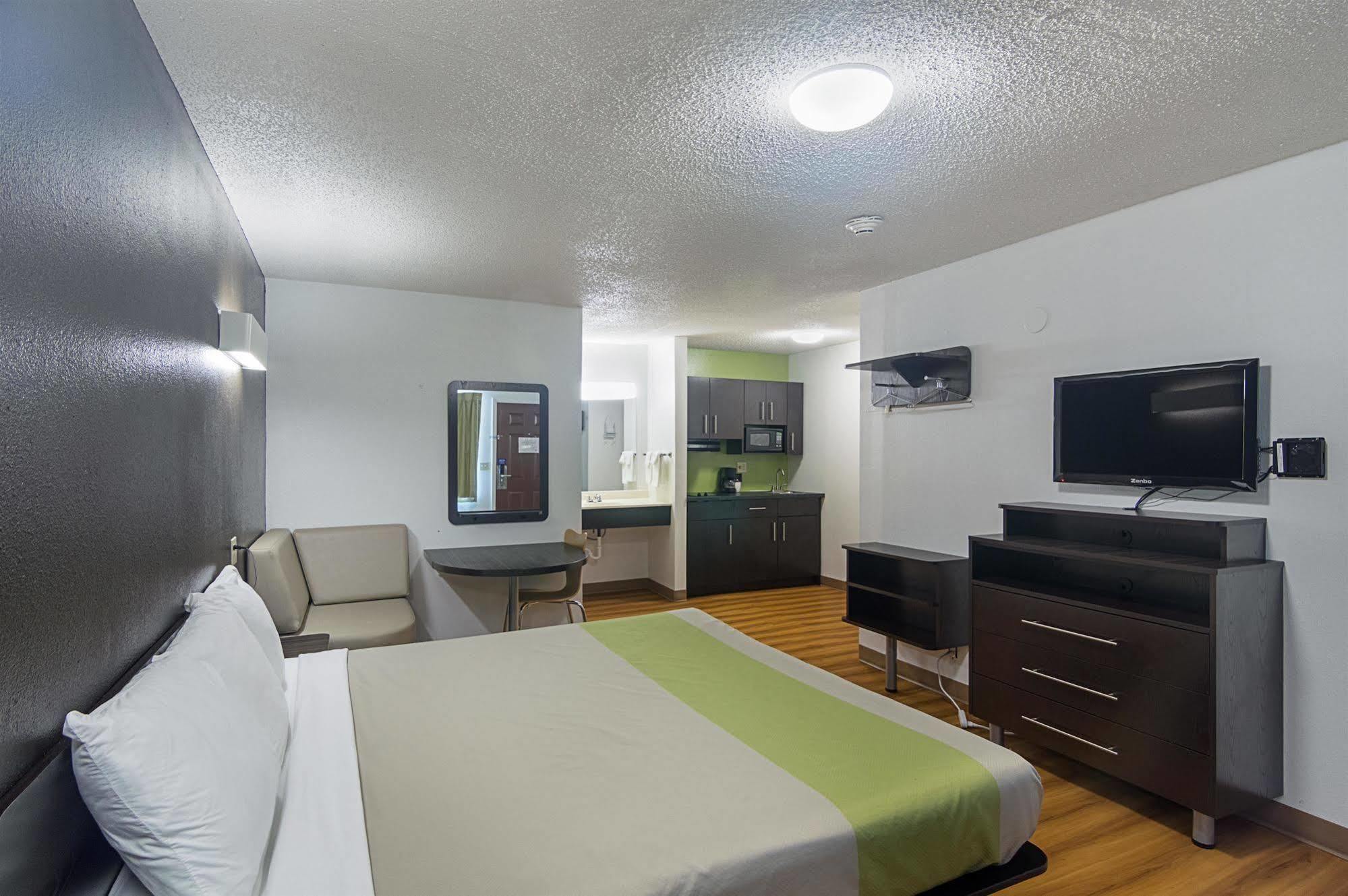 Studio Inn Extended Stay Oklahoma City Airport By Oyo מראה חיצוני תמונה